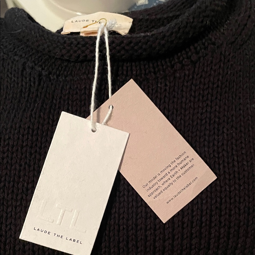 NWT Laude and Label Field Striped Women's Sweater Size Small - Picture 2 of 2